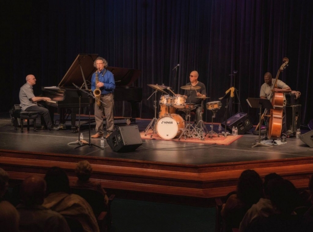 Jae Sinnett's Zero to 60 Quartet performing at the 2017 Williamsburg Concerts