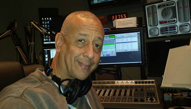 Jae producing his jazz radio show Sinnett in Session on WHRV-FM 89.5 in Norfolk, VA